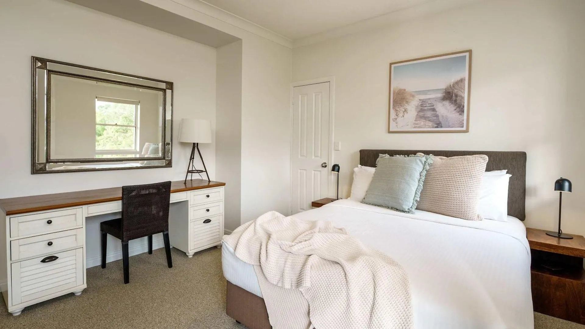 公寓 Golf Getaway Close To The Beach In 双水 澳大利亚